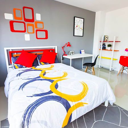 Room 9 Residence (Adults Only) Pluak Daeng エクステリア 写真