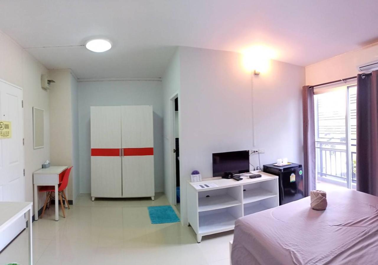 Room 9 Residence (Adults Only) Pluak Daeng エクステリア 写真