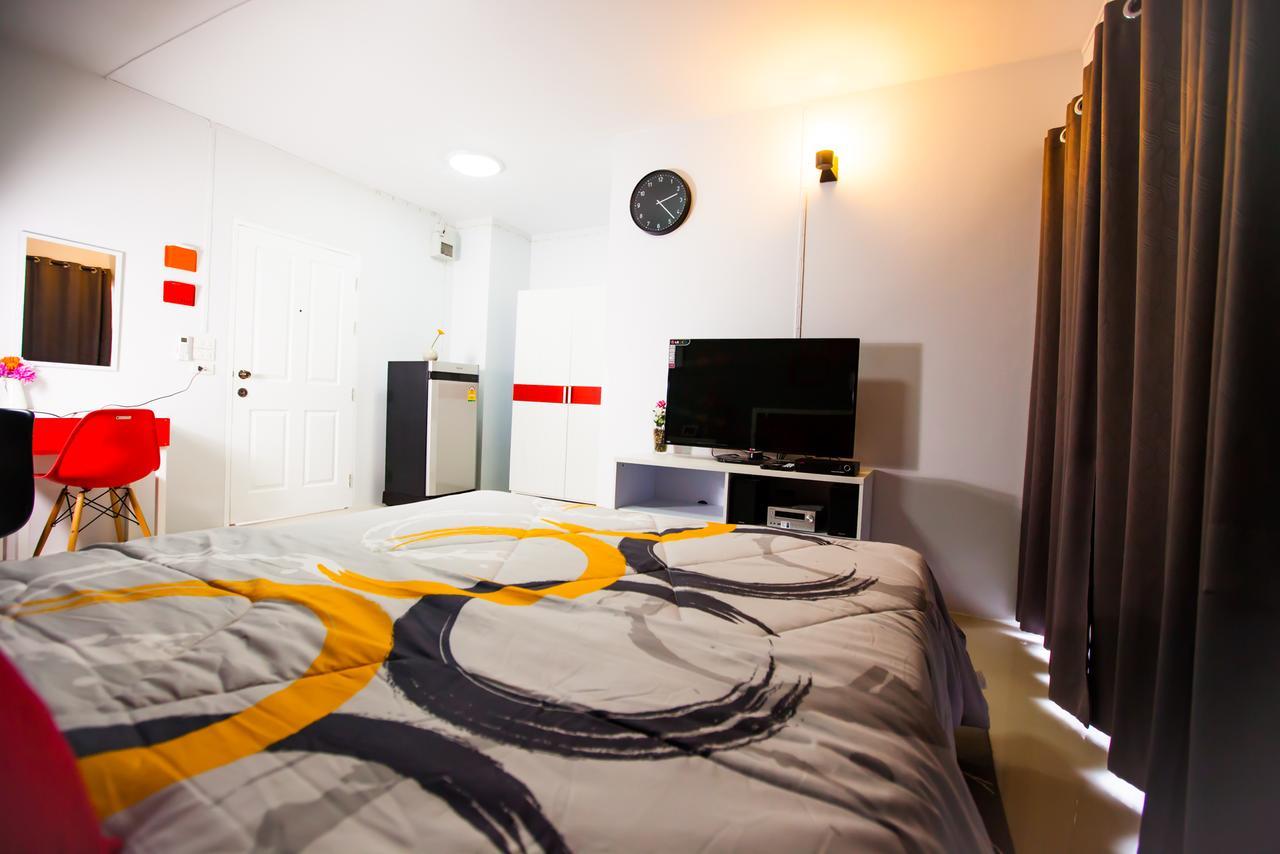 Room 9 Residence (Adults Only) Pluak Daeng エクステリア 写真