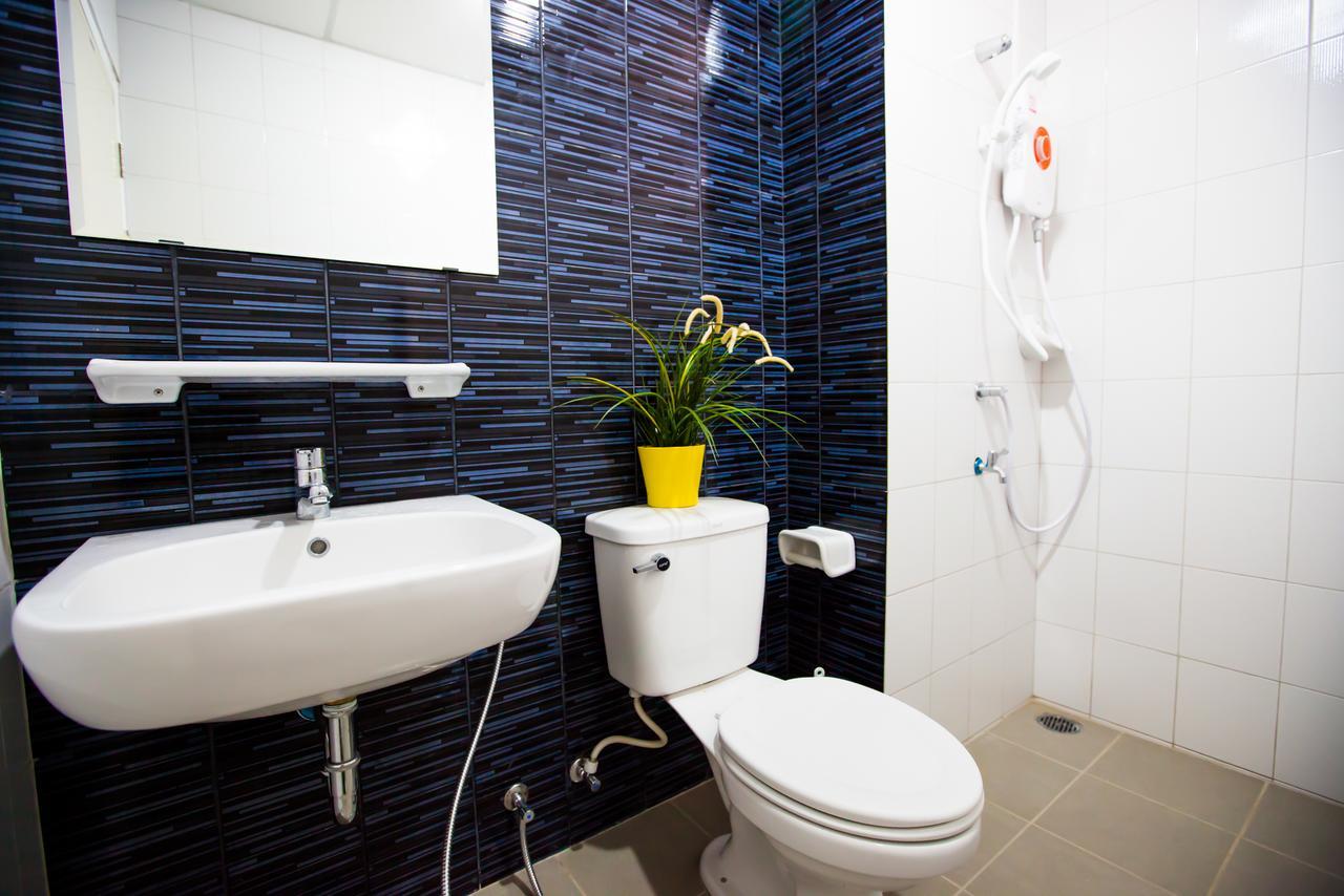 Room 9 Residence (Adults Only) Pluak Daeng エクステリア 写真