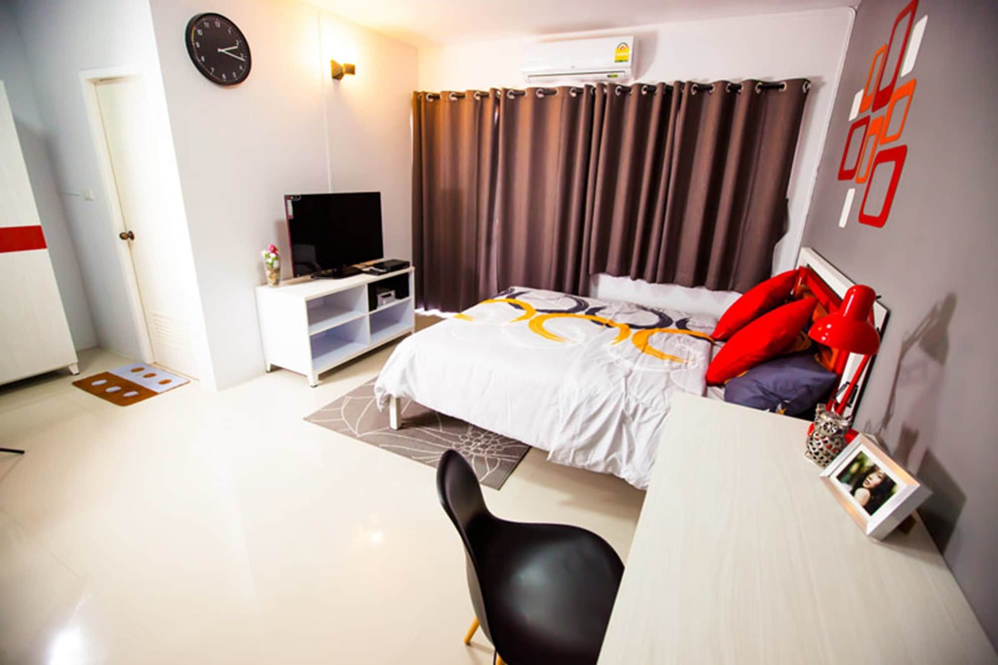 Room 9 Residence (Adults Only) Pluak Daeng エクステリア 写真